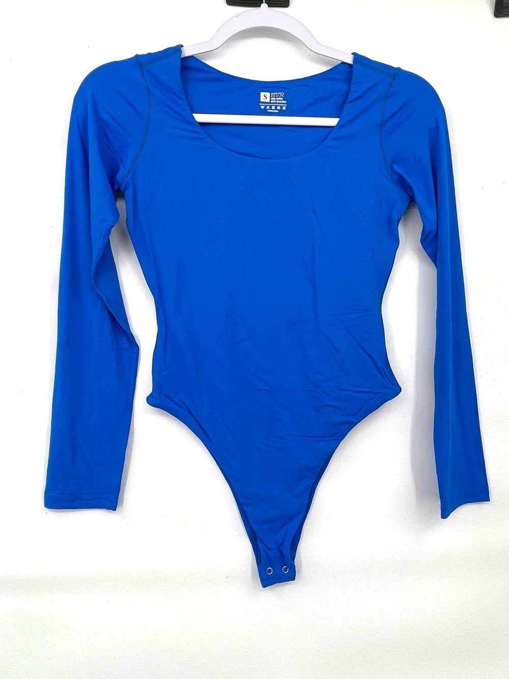 HYZ NWOT blue long sleeve smoothing athletic bodysuit